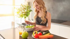 Co dělat po vydatném jídle, abyste zabránili ukládání tuků